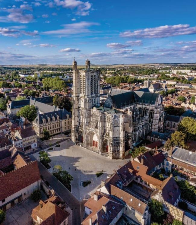 Appartement Coeur De Troyes Ngoại thất bức ảnh